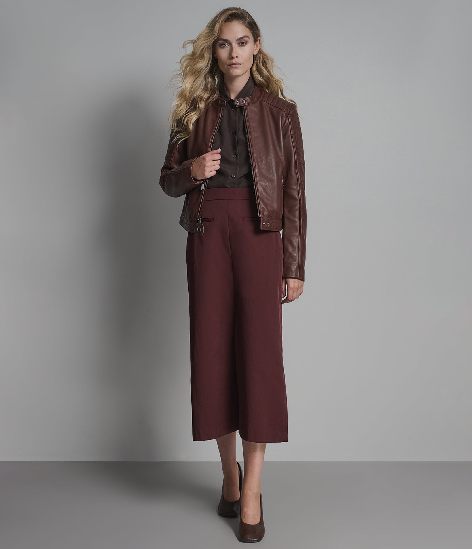 Scarlett Leather Vintage Quilted Jacket View 4 | Women's Leather Scarlett Leather Vintage Quilted Jacket View 4 | Women's Leather